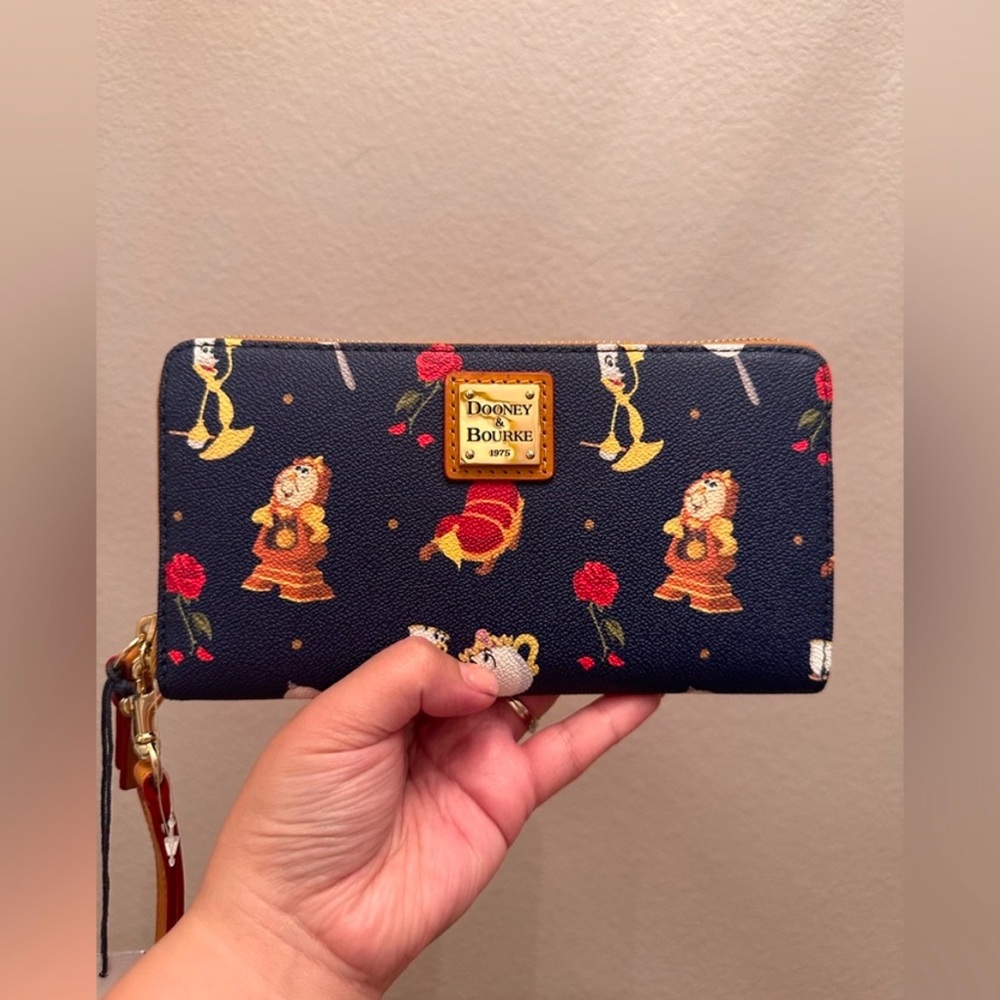 Disney x Dooney & Bourke Beauty and the Beast Wallet NWT - Picture 2 of 8